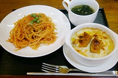 お食事